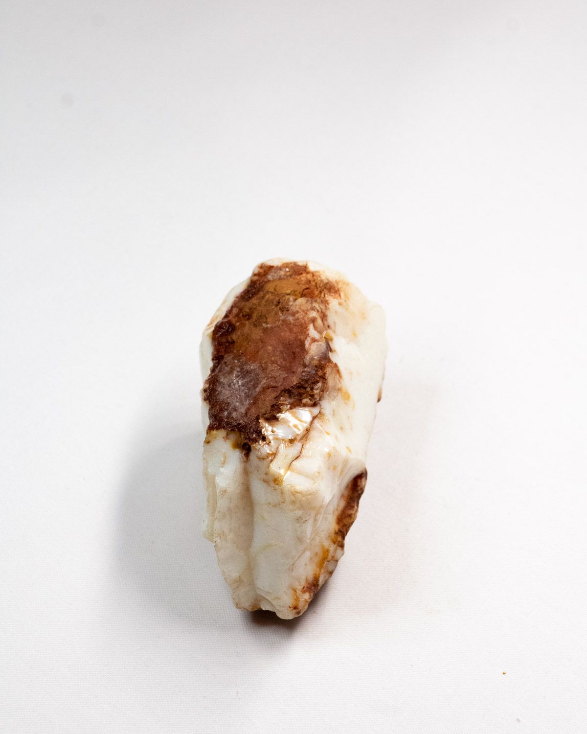 Opal No. 003, end view with an ironstone cap