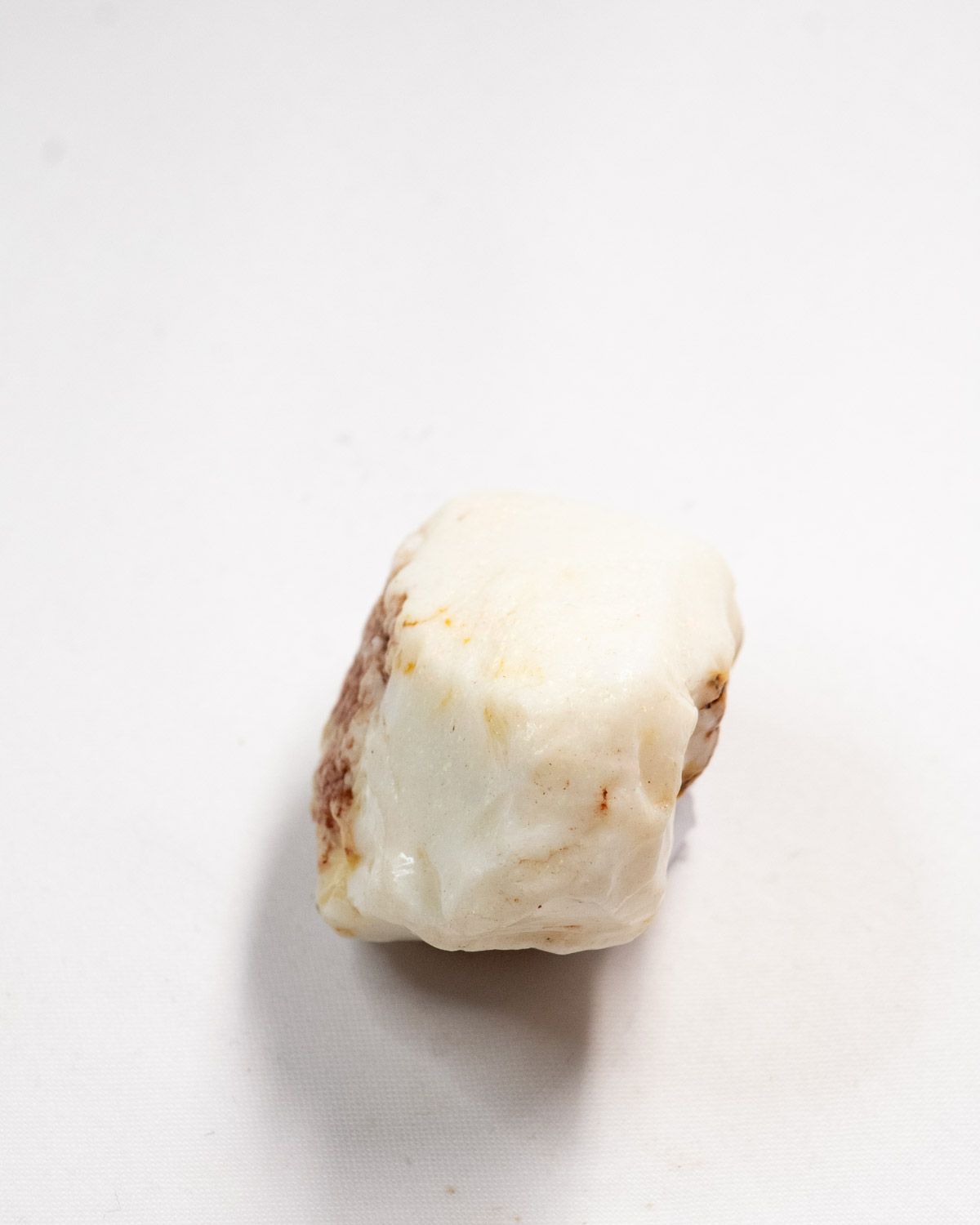 Opal No. 004, top view with an ironstone edge