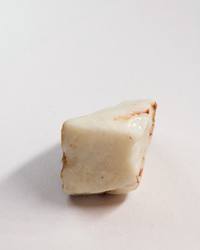 Opal No. 015, side showing colour with thin ironstone edges